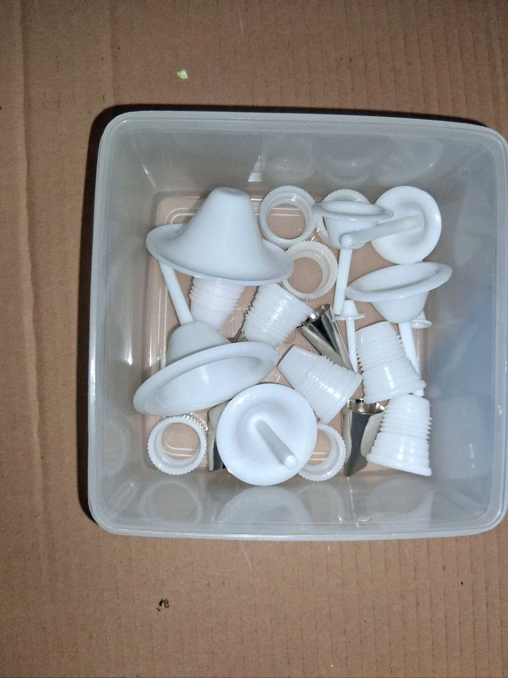 Wilton Beautiful Gum Paste Flowers Set Plus Various Othe Cake Supplies,